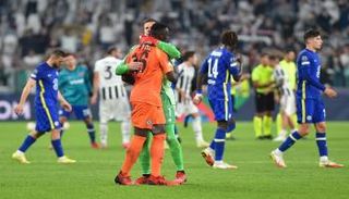 يوفنتوس وتشيلسي 