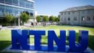 النرويج تتهم أستاذا جامعيا بانتهاك العقوبات الإيرانية