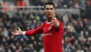 كريستيانو رونالدو يستهل 2022 برسالة غاضبة