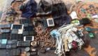 ضبط وافد بحوزته 32 قنبلة يدوية غرب ليبيا