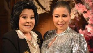 شيرين عبدالوهاب مع إسعاد يونس