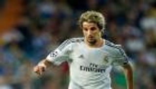 فابيو كوينتراو.. من بطل "عاشرة ريال مدريد" إلى مطاردة أسماك البحر