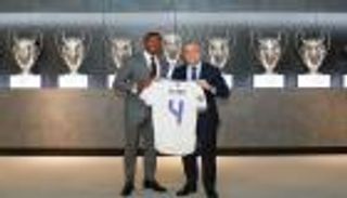 بحكم القانون.. كيف حصل ألابا على قميص راموس في ريال مدريد؟