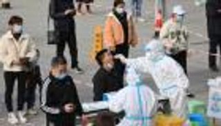 عالم يتوقع موعد انتهاء وباء كورونا