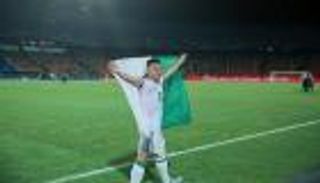 إسماعيل بن ناصر يشعل حماس جماهير الجزائر قبل كأس أمم أفريقيا