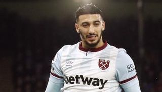 سعيد بن رحمة لاعب وست هام يونايتد