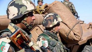 جنود بالجيش الجزائري في مهمة عسكرية - أرشيفية