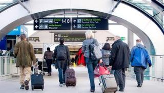 أحد المطارات الأوربية - أرشيف