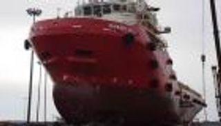 الحوثي وقرصنة السفن.. عبث إيراني في البحر الأحمر