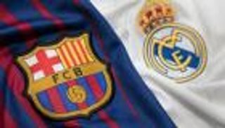 رغم تشابه الظروف.. لماذا لا يعاني ريال مدريد مثل برشلونة؟