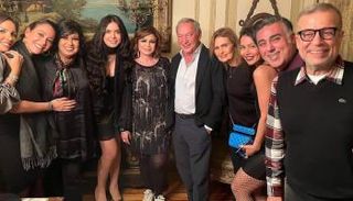 إلهام شاهين تحتفل بعيد ميلادها