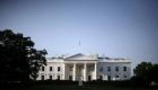 البيت الأبيض: نقدر دور الإمارات والسعودية لمواجهة ضغوط أسعار النفط