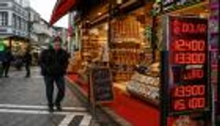 تركيا تصعد خطتها لإنقاذ الليرة بقرار "استثنائي"