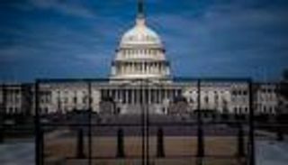 ضابط أمريكي سابق يتهم ترامب بتمويل وتشجيع اقتحام الكابيتول