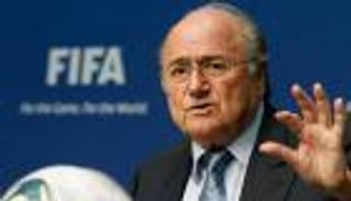 كأس العالم كل عامين.. بلاتر يشعل الأجواء بتصريح "ضد التيار"