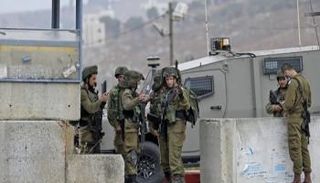 أحد الحواجز الإسرائيلية بالضفة الغربية- أرشيفية