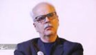 الحرس الثوري يمنع باحثاً إيرانياً من السفر إلى أمريكا