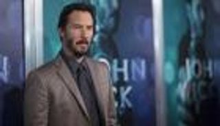 كيانو ريفز يتبرع بـ 70% من أجر ماتريكس لعلاج السرطان