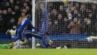 صورة.. إصابة نادرة تضرب "عاشق الحمير" بعد احتفال تشيلسي