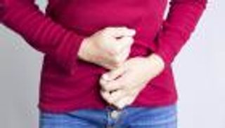 لقاحات كورونا والدورة الشهرية.. دراسة تكشف نوع التأثير