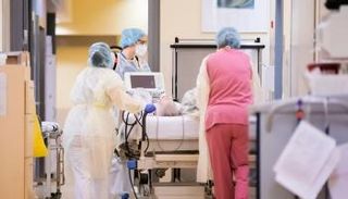 الزوجان رحلا عن الحياة بفارق ثوان فقط