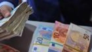 أسعار الدولار واليورو في ليبيا اليوم السبت 8 يناير 2022