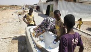 هناك ما يقارب من 120 ألف يتيم في عموم ليبيا - أرشيفية