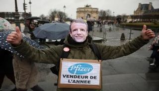 جانب من الاحتجاجات التي تشهدها فرنسا-رويترز