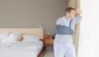 كسر الترقوة.. الأعراض وطرق العلاج