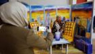 "الفنون جنون".. طالبة فلسطينية تبدع في تصميم استوديو ثلاثي الأبعاد (صور)