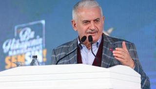 بن علي يلدريم خلال مشاركته بتجمعٍ للعدالة والتنمية