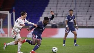 ليون ضد باريس سان جيرمان في الدوري الفرنسي