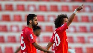 عمر عبدالرحمن عموري لاعب شباب الأهلي دبي