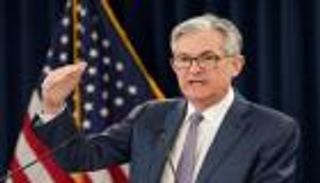 ظهور "باول" يربك الأسواق.. تراجع وول ستريت وترقب في"الخليج"