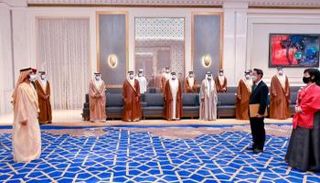 محمد بن راشد يتسلم أوراق اعتماد سفير كوريا الجنوبية الجديد