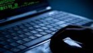 "الفلاشة الخبيثة".. طرود "مفخخة" تهدد الشركات الأمريكية