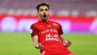 ما هي حقيقة انضمام كارلوس إدواردو للنادي الأهلي السعودي؟