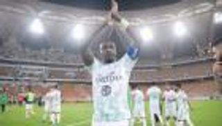 بعد محمد العويس.. معتز هوساوي أحدث الراحلين عن الأهلي السعودي