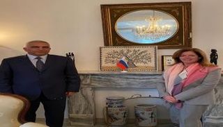 المستشارة الأممية مع السفير الروسي بليبيا 