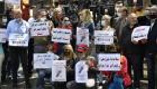 تحرك شعبي لبناني لـ"رفع الاحتلال الإيراني" عن البلاد