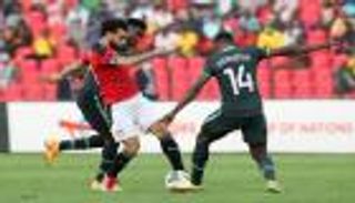 مباراة مصر ونيجيريا تلوث موسم محمد صلاح