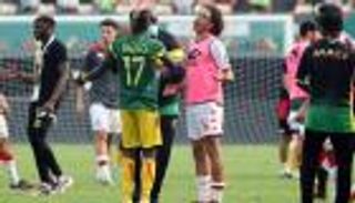 ما هي القصة الكاملة لإنهاء مباراة تونس ومالي قبل انتهاء الوقت الأصلي؟