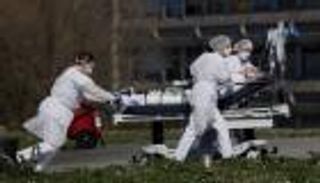 كورونا حول العالم.. حصيلة قياسية في فرنسا وإيطاليا وتركيا 