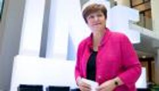 ماذا فعلت صدمة أوميكرون بالاقتصاد العالمي؟.. صندوق النقد يجيب