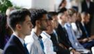 منتدى شباب آيرينا.. مفاجأة إماراتية "خاصة" لكبار القادة في "COP 28"