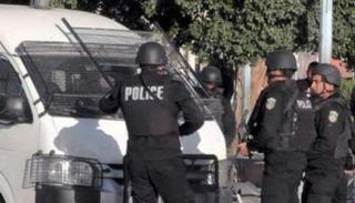 عناصر من الشرطة التونسية - أرشيفية