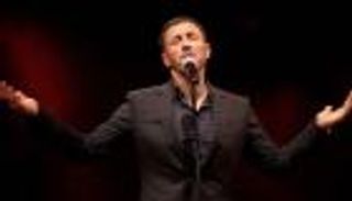 كاظم الساهر يحذّر من كورونا: لا مزاح مع الفيروس