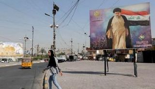 لافتة لمقتدى الصدر - وول ستريت جورنال