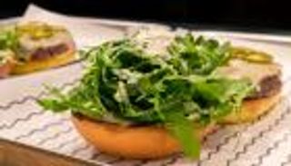 غريبة لكن شهية.. قائمة أطباق لا تُفوّت في "إكسبو 2020 دبي" (صور)