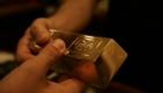 احتياطي الذهب.. ملاذ لبنان الأخير لإنقاذ الاقتصاد